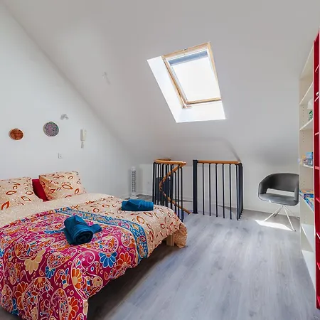 Cosy Modern - 1 Minute Walk From Train Station Creil